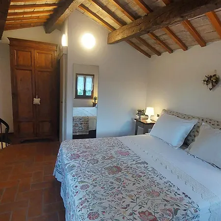 La Casetta Sulle Mura Superior Apartment *